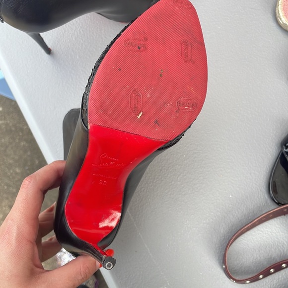 Authentic Red Bottoms booties with reptile tip - Picture 3 of 12